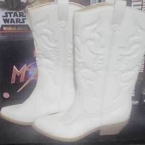 Soda Cream Western Heeled Boots